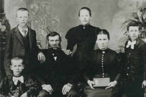 Fredrich Martens Sr. family, 1895
